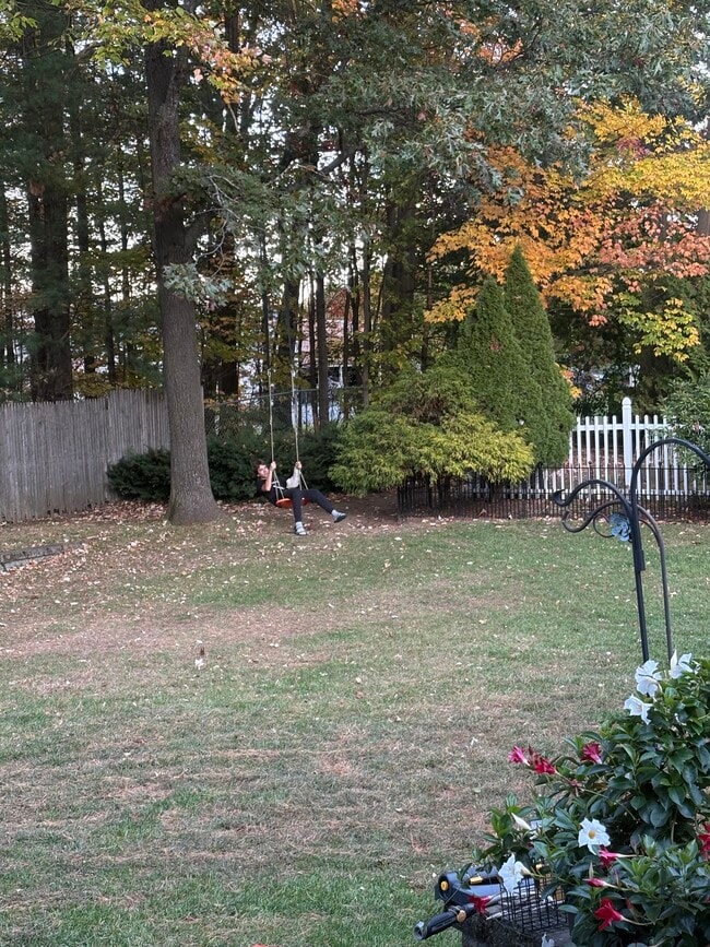 Photo - 65 Forman Dr House