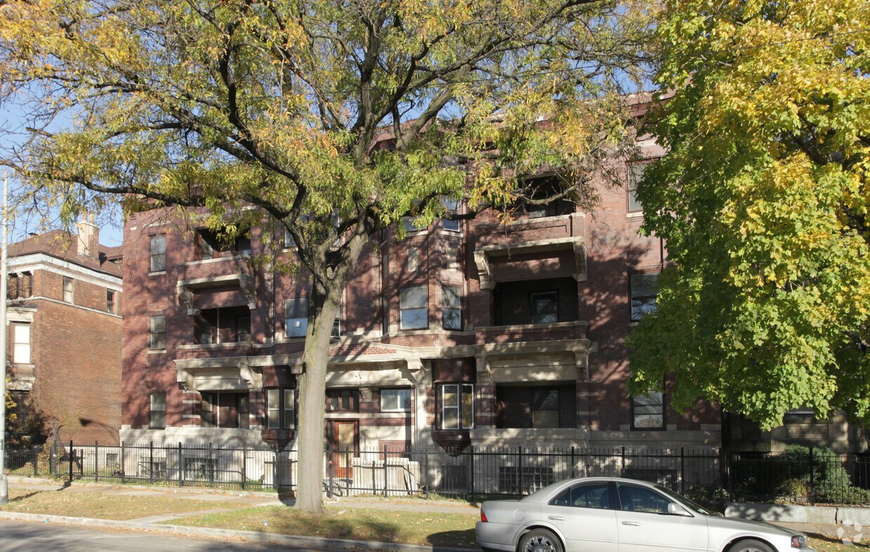 Foto del edificio - 3839-3843 S Michigan Ave