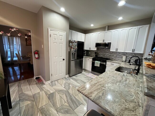 Foto del edificio - 82 Windingbrook Rd