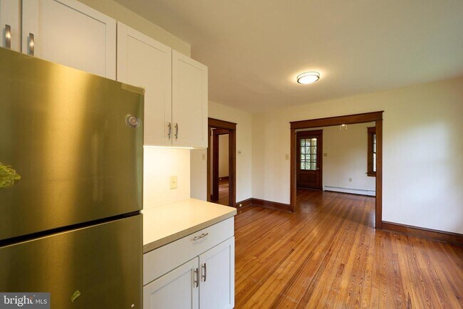 Foto del edificio - 53 W Knowlton Rd