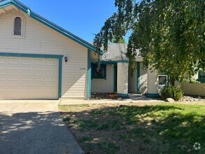 Building Photo - 1152 Bridle Ct