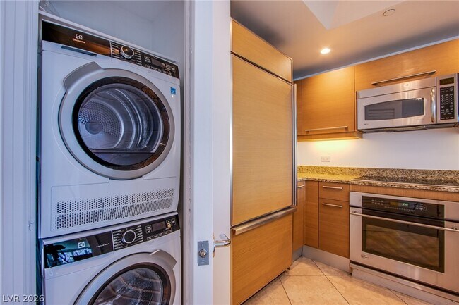 Foto del edificio - 322 E Karen Ave