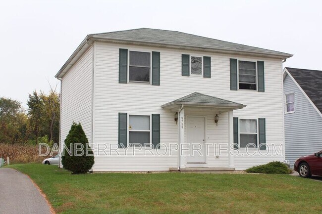 Foto del edificio - 3739 Willow Run Dr