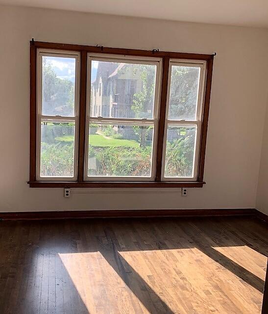 Foto del edificio - 1570 S 80th St