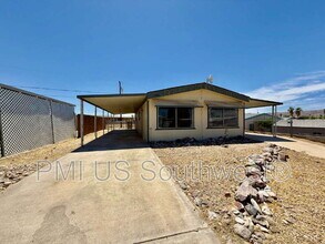 Building Photo - 1066 Mobile Ln