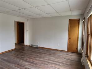 Building Photo - 453 Market St