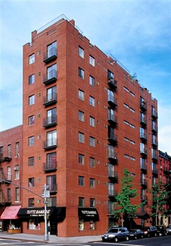 Primary Photo - 401 E 77th St