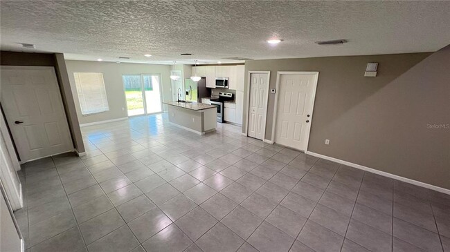 Foto del edificio - 1550 Pace Dr NW