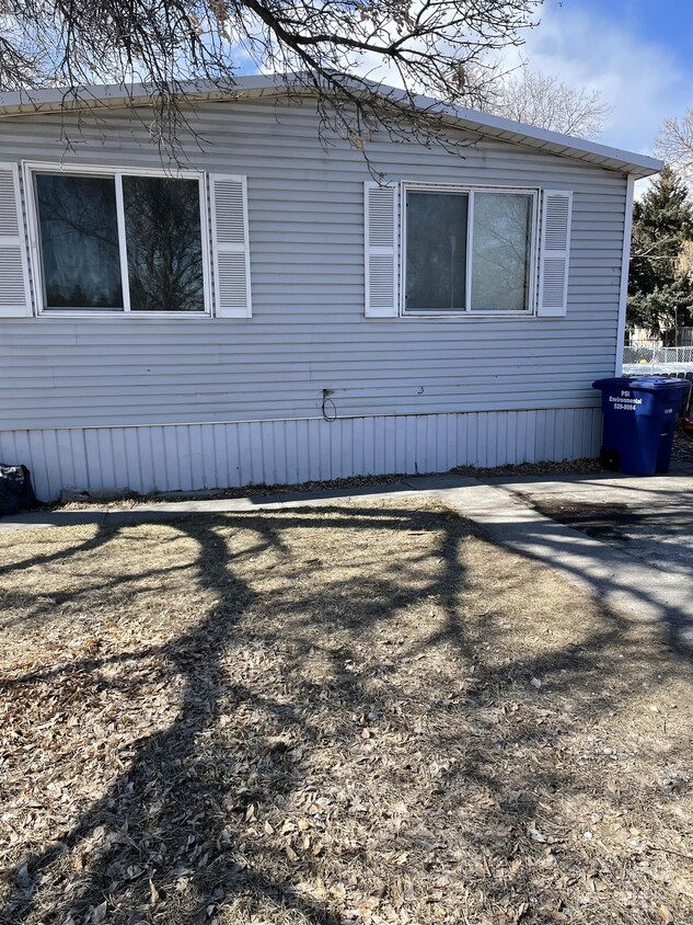 Primary Photo - 630 N Adam Dr