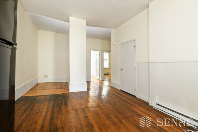 Foto del edificio - 1099 Cambridge St