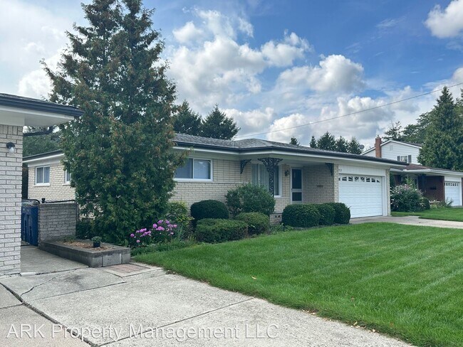 Building Photo - 3 br, 1.5 bath House - 29219 Ohmer