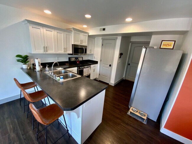 Foto del edificio - 792 W 400 N