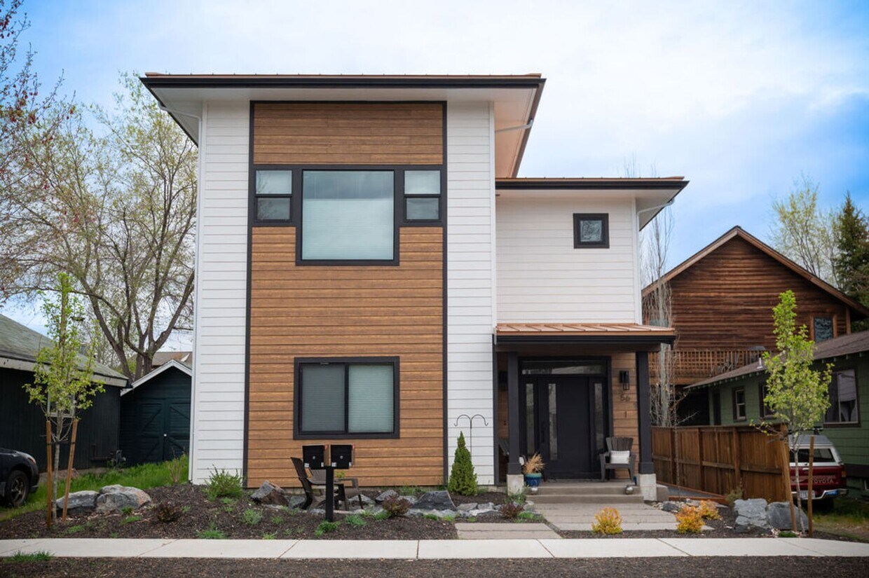 Foto principal - McKay Ave New Construction