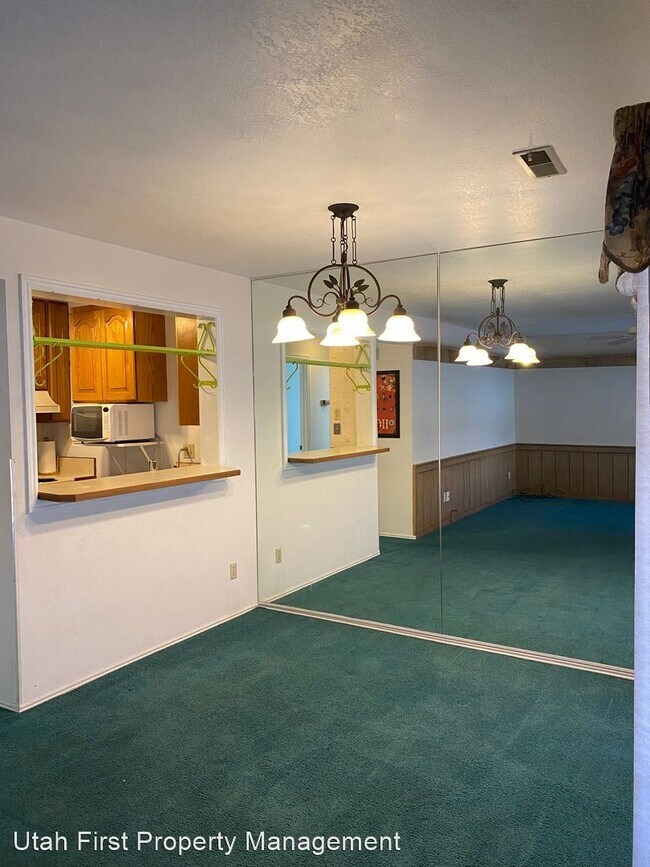 Foto del edificio - 1 br, 2 bath House - 480 S 200 W #17