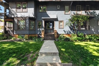 Building Photo - 420 Harvard St