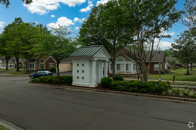 Foto del edificio - The Oaks at Schilling Farms