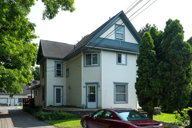 Building Photo - Whitmore Lake Portfolio
