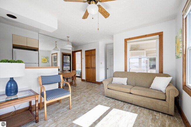 Foto del edificio - 1897 US-31