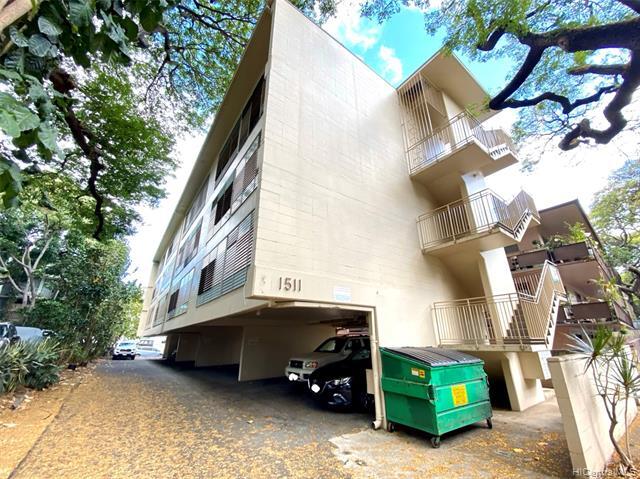 Building Photo - 1511 Punahou St