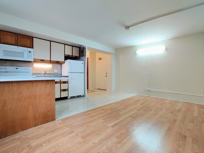Foto del edificio - 4980 N Marine Dr