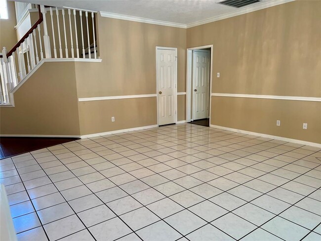 Building Photo - 17306 Sandy Cliffs Dr