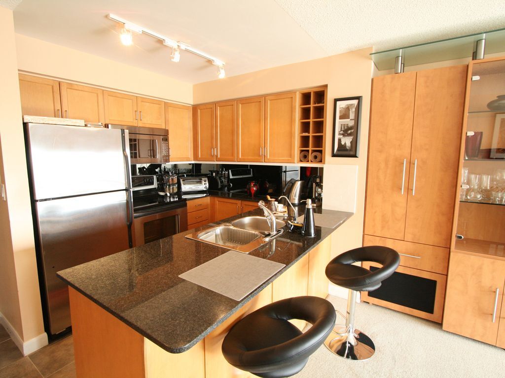 Building Photo - 21239 Gary Dr