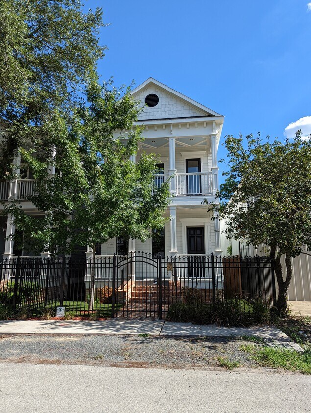 Photo - 722 E 29th St (Houston, TX)