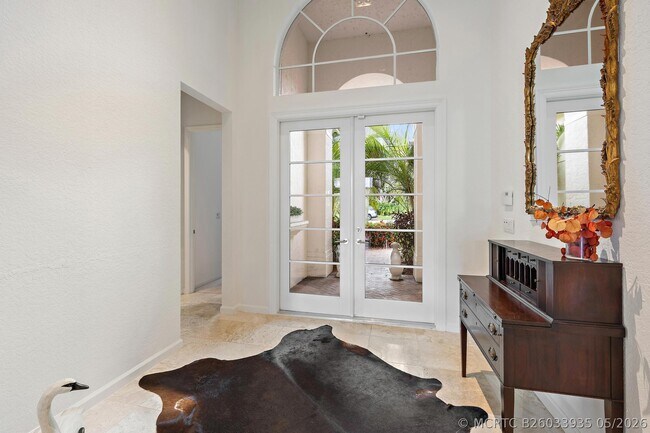 Building Photo - 8080 Sandhill Ct
