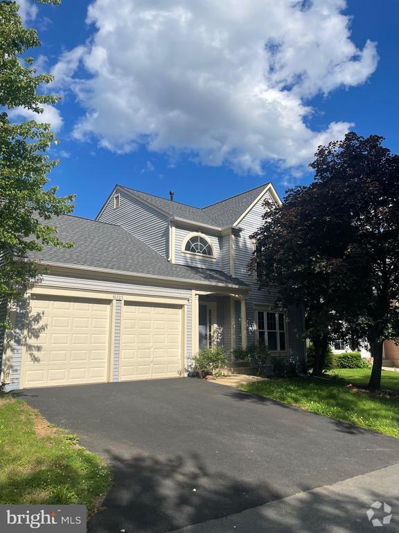 Building Photo - 46525 Hollymead Pl