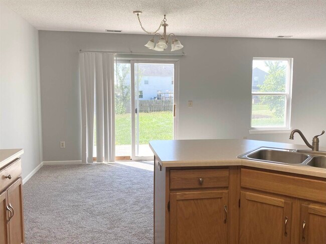 Building Photo - 3021 Dungiven Pl