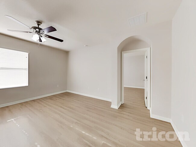 Foto del edificio - 2449 Valhalla Dr