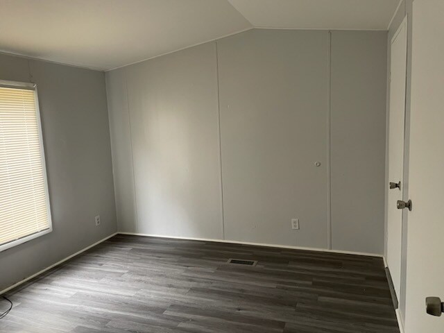 Foto del edificio - 6850 Klug Pines Rd