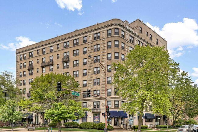 Rogers Park 1 Bedroom Apartments under $1,200 - Chicago, IL - Updated