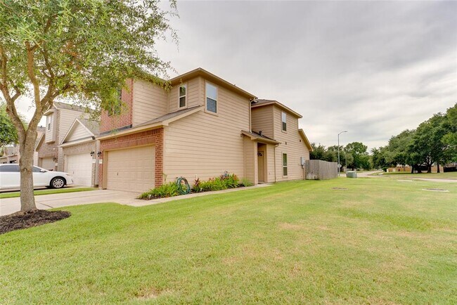 Foto del edificio - 6047 Wesley Manor Ct