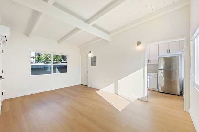 Interior Photo - Empire at San Vicente