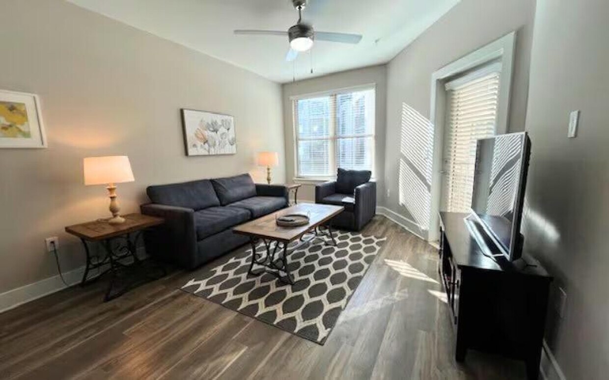Foto principal - 1160 Johnson Ferry Rd NE