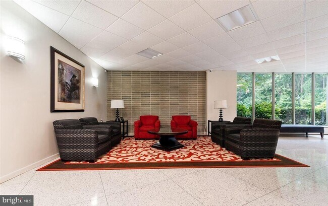 Foto del edificio - 7505 Democracy Blvd