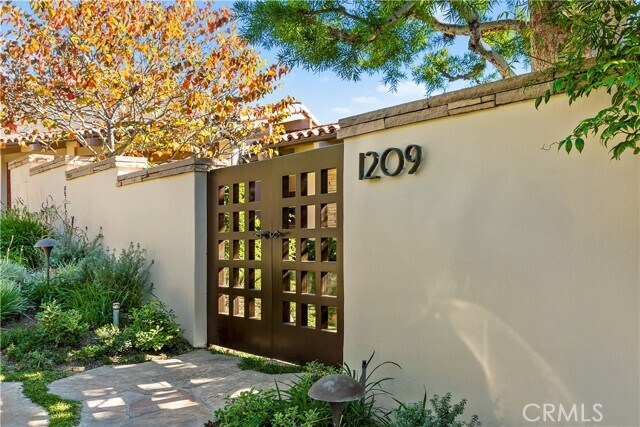 Building Photo - 1209 Emerald Bay