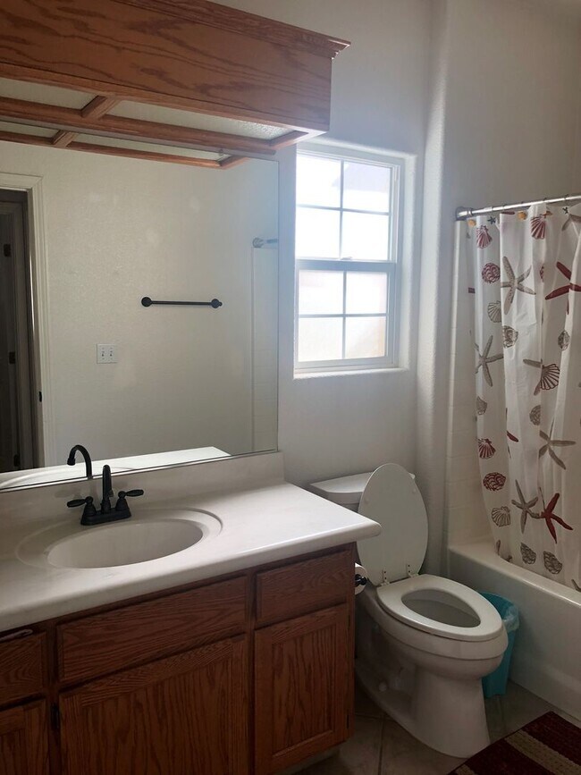 Foto del edificio - 2614 W Oakridge Ave