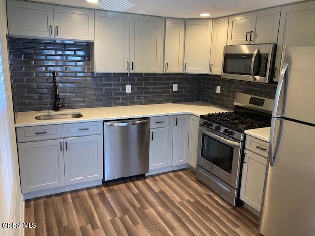 Building Photo - 4 Katherine Rd