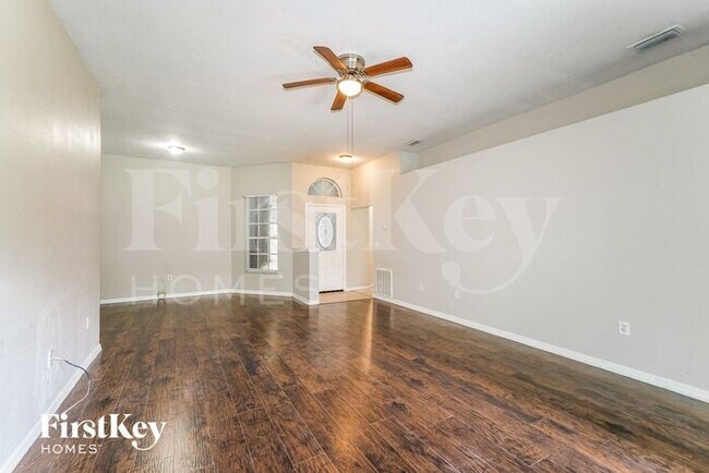 Building Photo - 7009 Scenic Hills Blvd