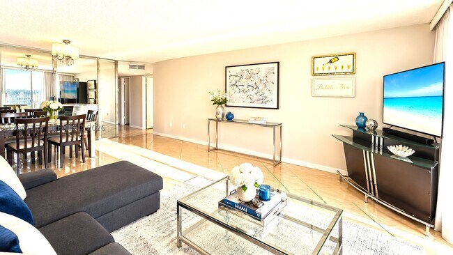 Foto del edificio - 2801 NE 183rd St
