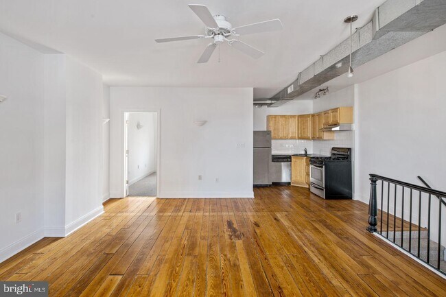 Foto del edificio - 329 S 17th St