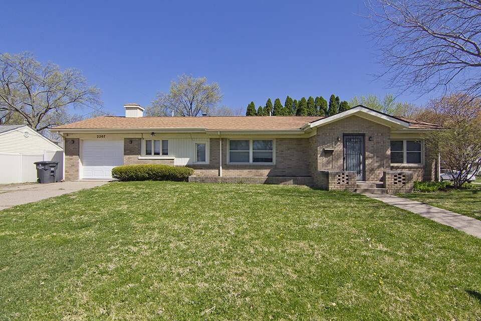 2207 22 1/2 Ave, Rock Island, IL 61201 House for Rent in Rock Island