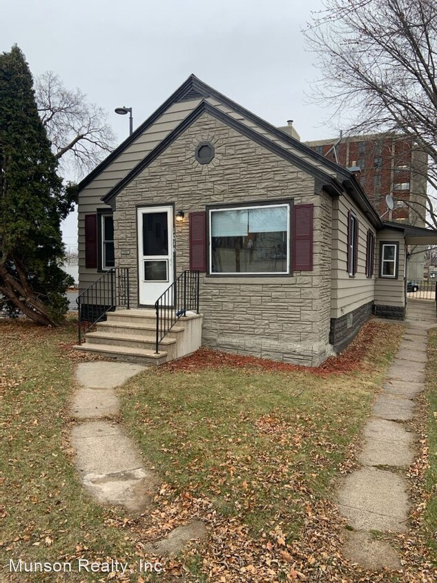 Primary Photo - 2 br, 1 bath House - 1016 Avon Street