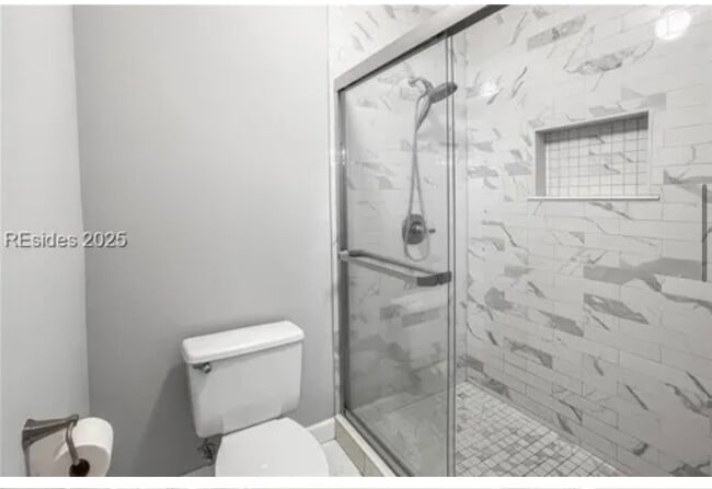 Building Photo - 7 Shipwatch Pt