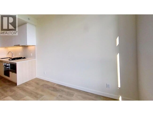 Building Photo - 308 Alderson Ave