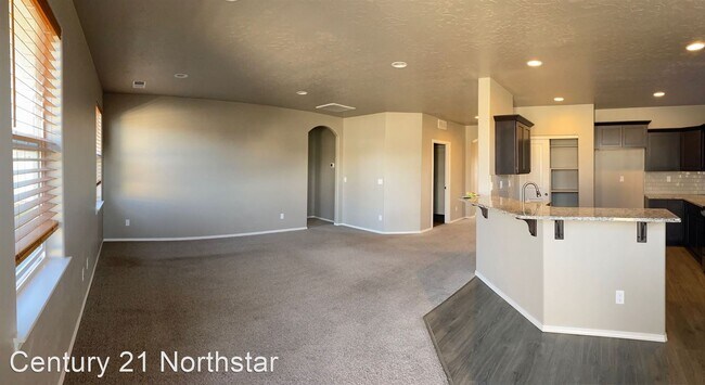 Foto del edificio - 3 br, 2 bath House - 671 S Lancaster Dr