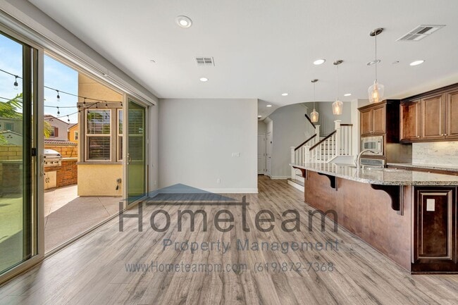 Building Photo - 4BR/ 3.5 BA 2590 SQFT Stunning Carmel Vall...
