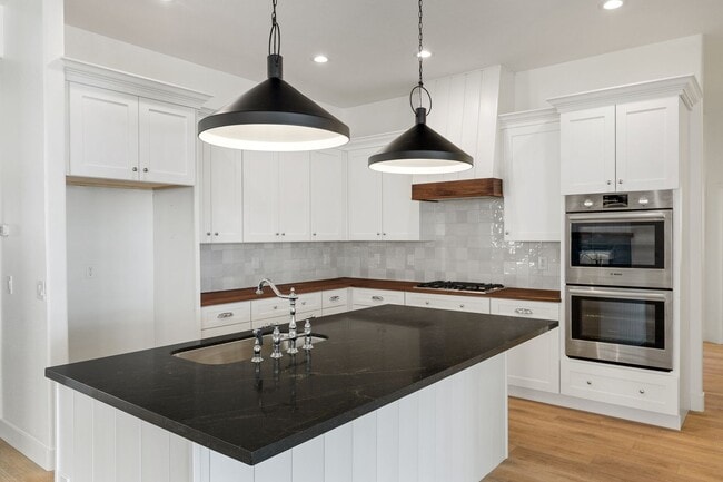 Foto del edificio - Amazing Home in Gold Canyon backing to Sta...